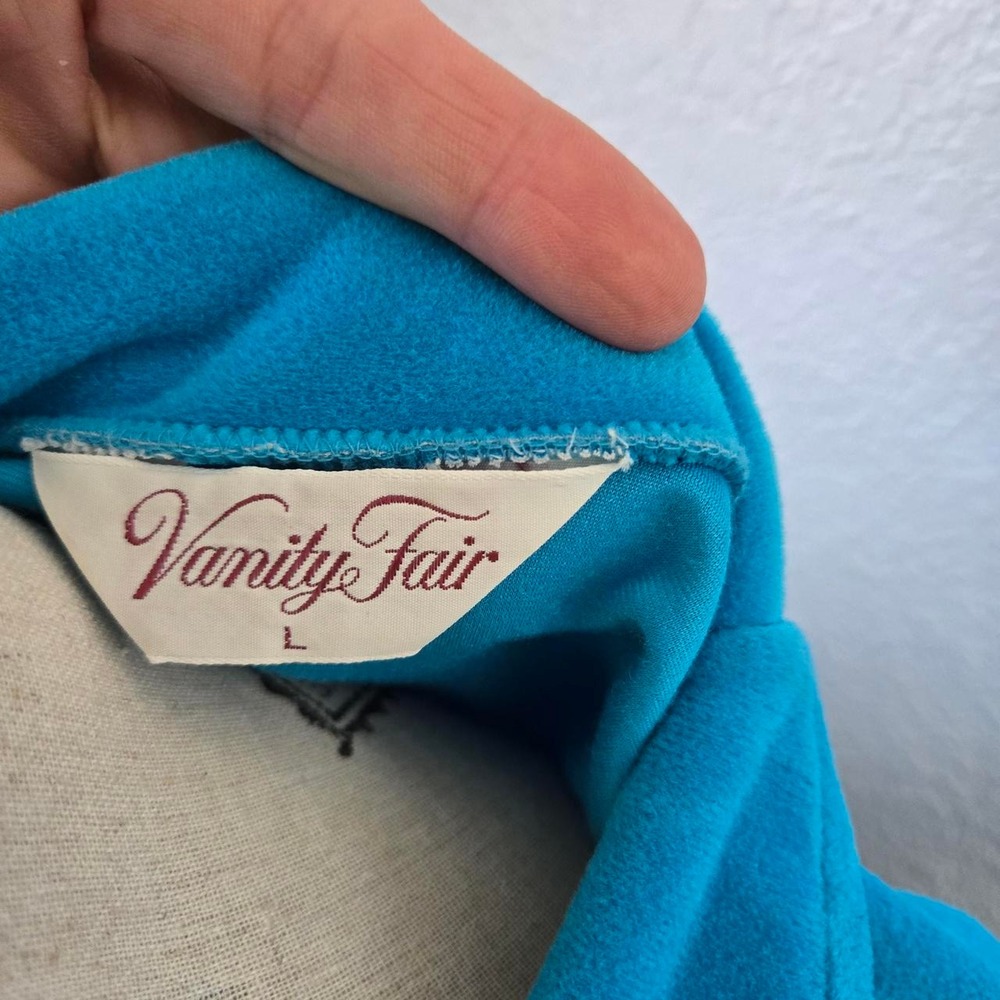 Vanity Fair Dacron Poly Robe - Picture 4 of 7